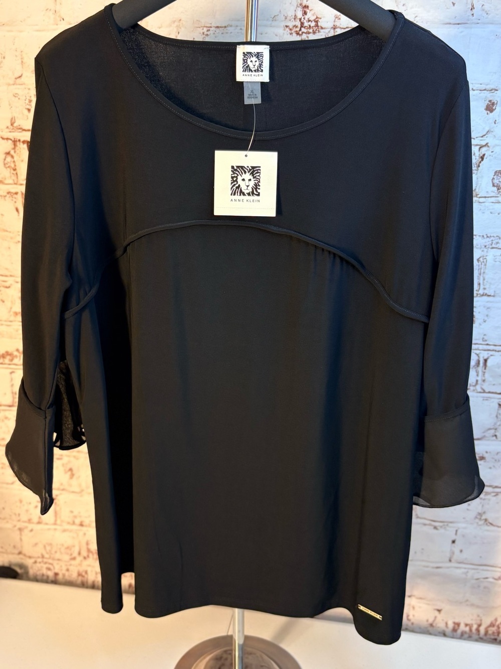 Anne Klein Black Scoop Neck Long Sleeve Top